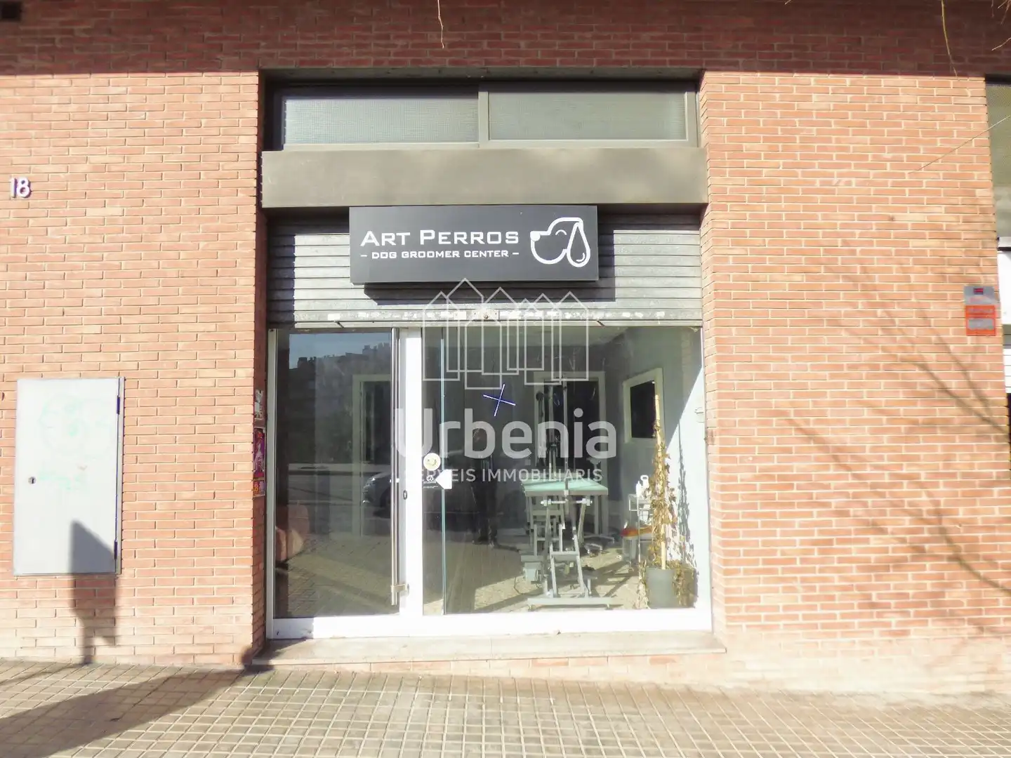 Vista exterior de Local en venta en Mataró con Aire acondicionado