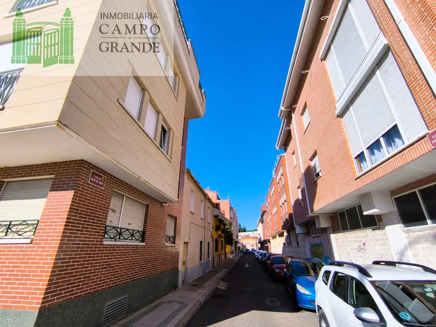 Individual amb ascensor en venda a Calle Juan de Arce