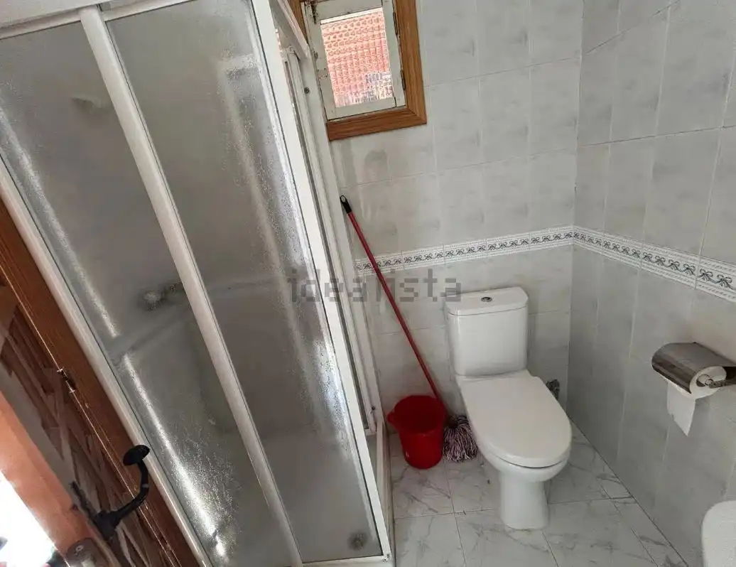 Bany de Casa o xalet en venda en Torralba de Calatrava amb Calefacció, Terrassa i Moblat