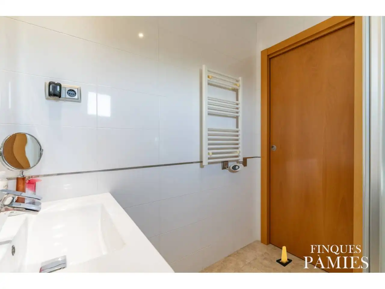 Baño de Finca rústica en venta en Reus con Aire acondicionado, Calefacción y Jardín privado