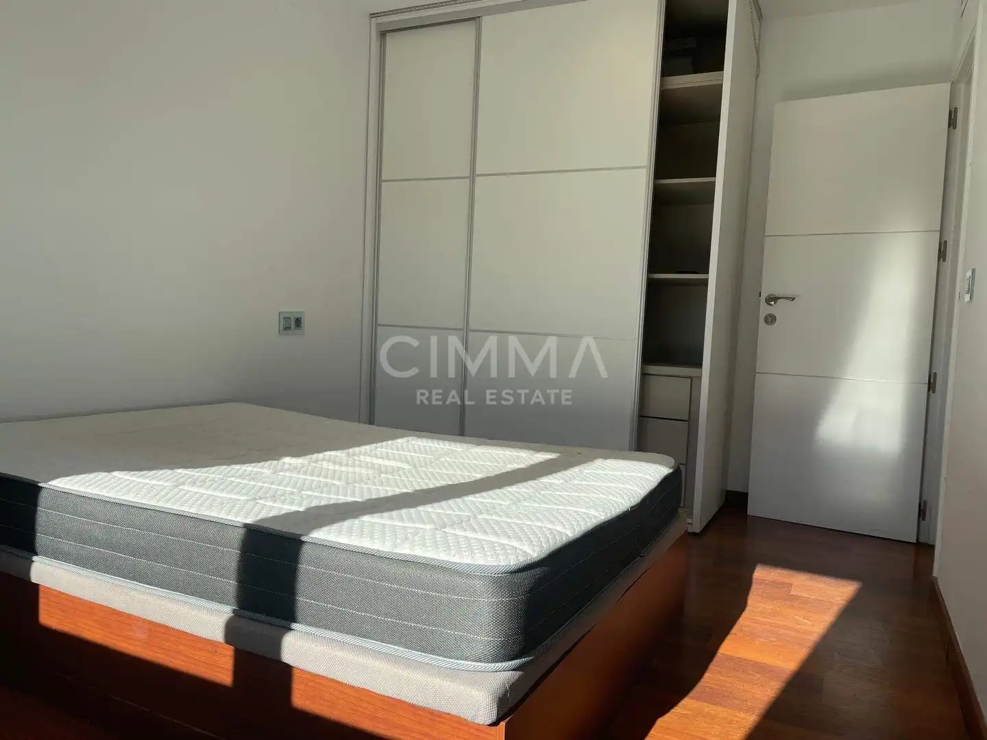 Habitación de Casa o chalet en venta en La Nucia con Aire acondicionado, Calefacción y Jardín privado