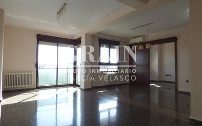 Flat for sale in  Albacete Capital  with Air Conditioner and Balcony