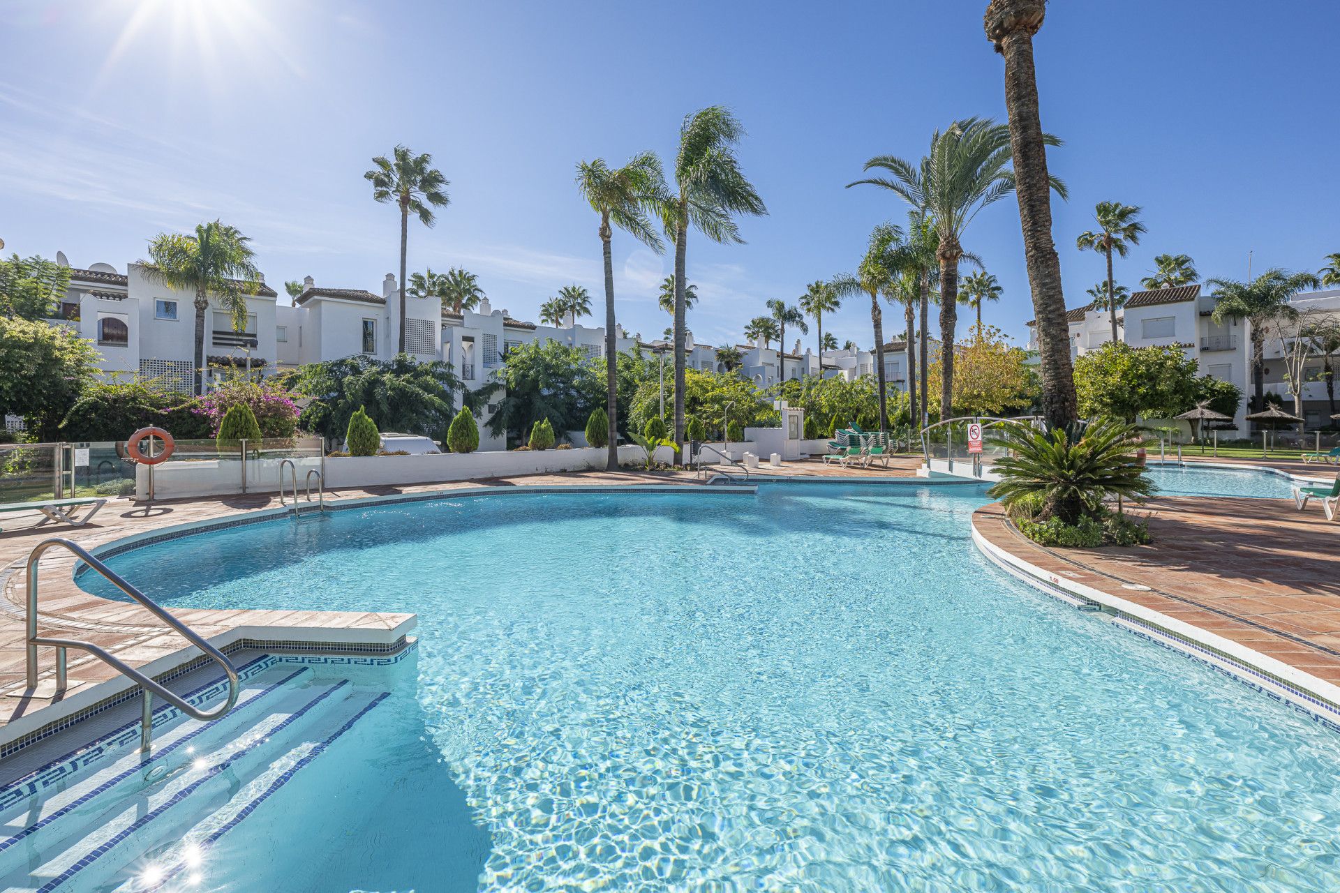 Piscina de Apartament en venda en Estepona amb Aire condicionat, Terrassa i Piscina