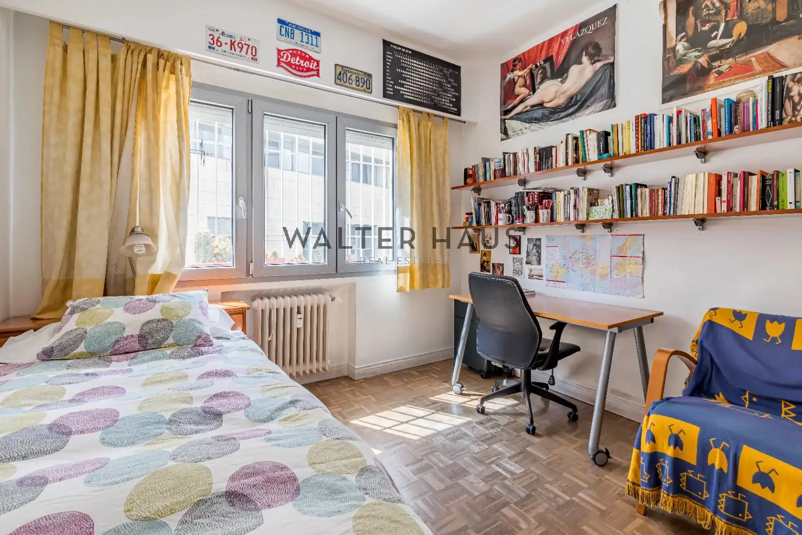 Bedroom of Flat for sale in Madrid  with Air Conditioner, Heating and Storage room