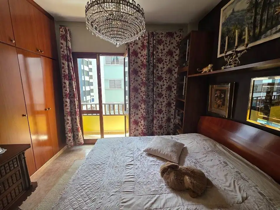 Schlafzimmer von Wohnung zum Verkauf in Las Palmas de Gran Canaria mit Klimaanlage, Heizung und Privatgarten