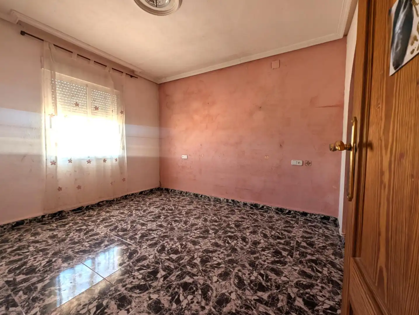 Houses for sale in Los Dolores