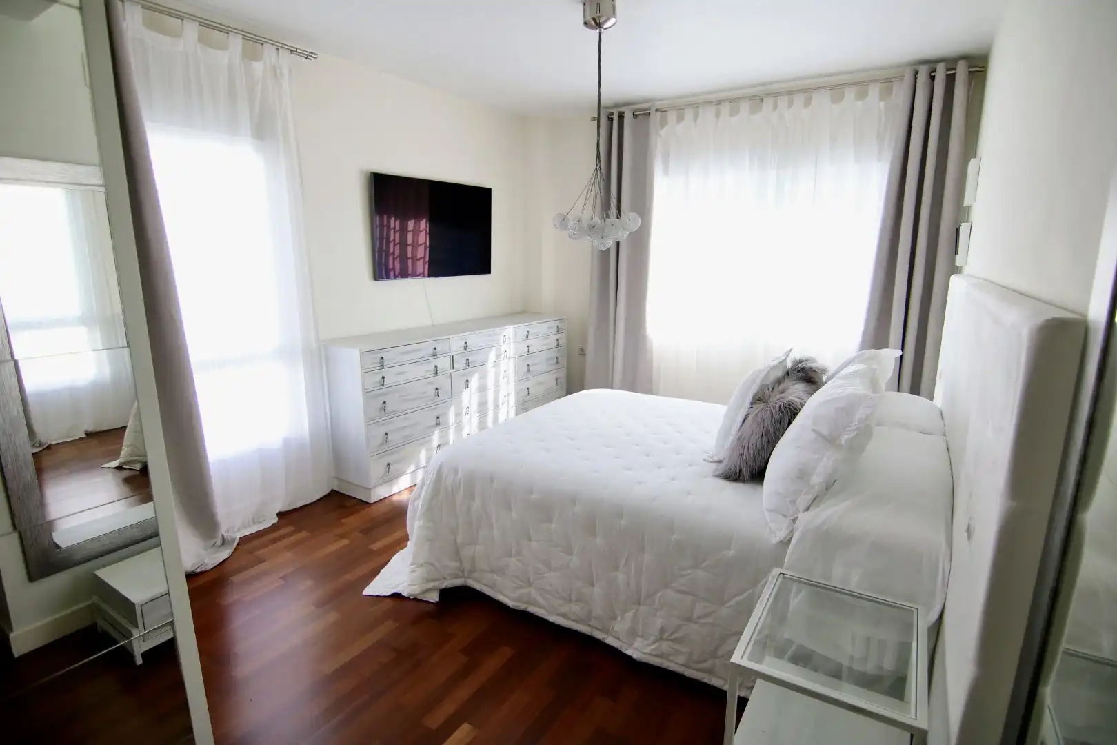Bedroom of Detached homes for sale in Mairena del Aljarafe  with Air Conditioner, Terrace and Storage room