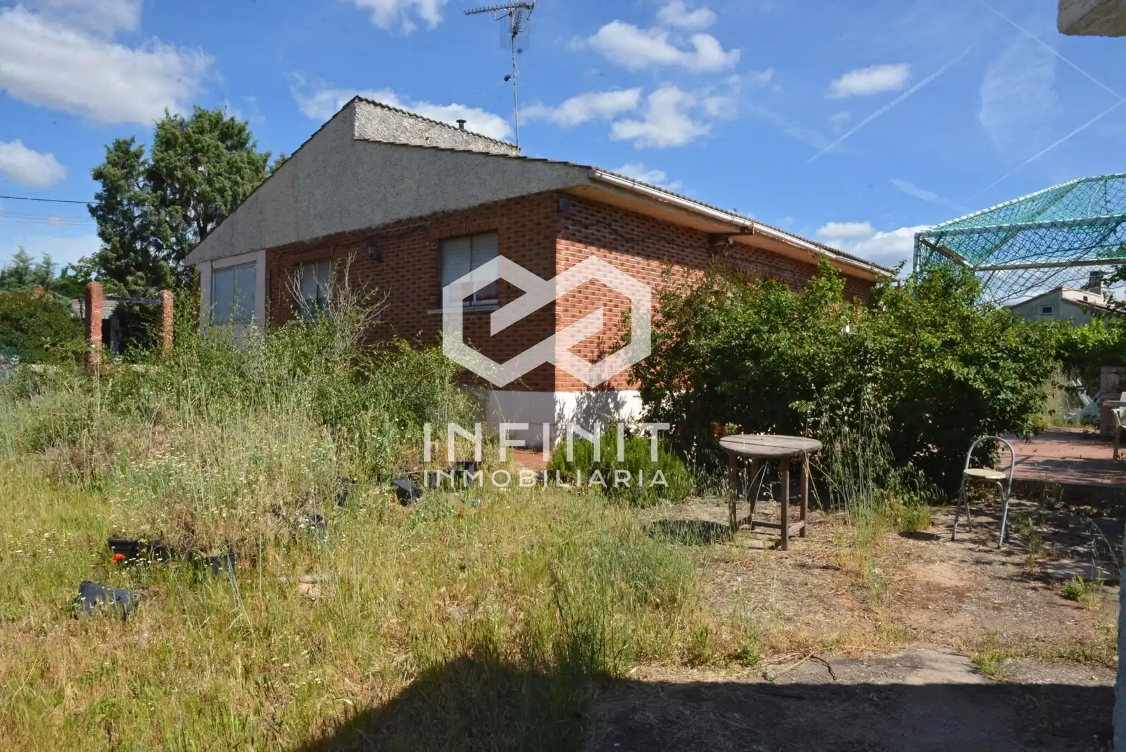 Casa o xalet en venda en Robledillo de Mohernando amb Jardí privat, Terrassa i Traster