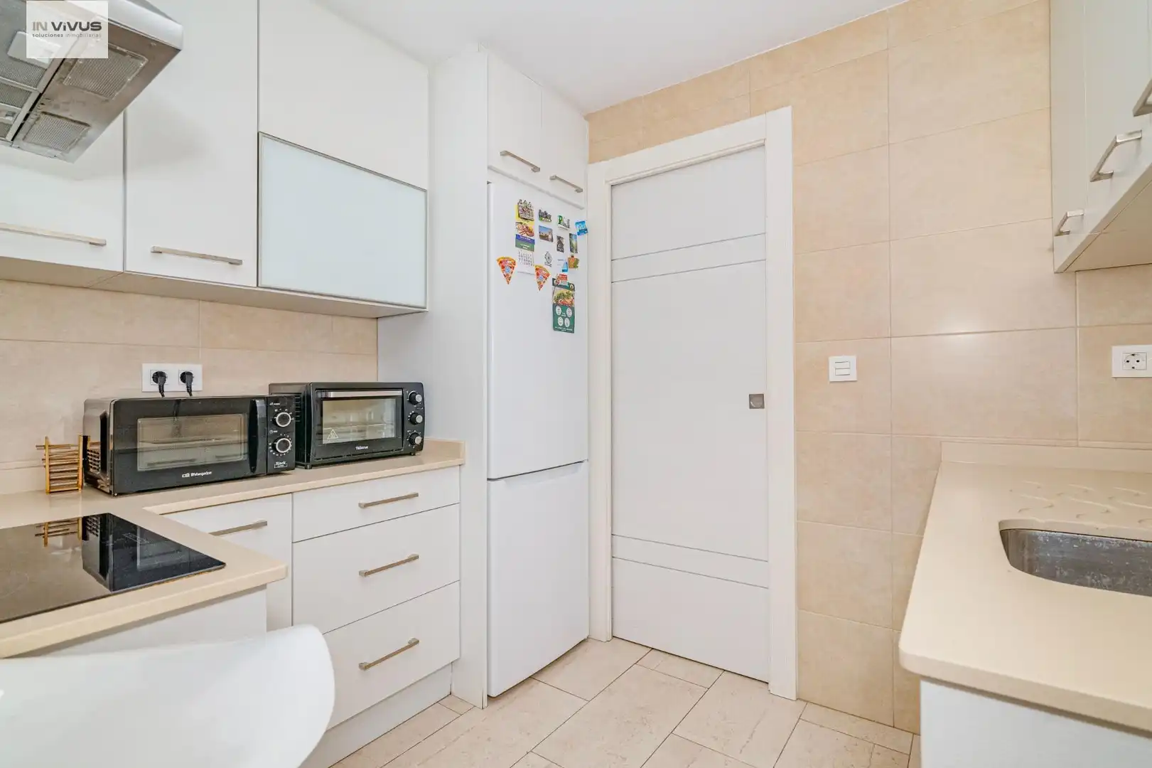 Cocina de Piso para compartir en Granada con Aire acondicionado, Calefacción y Terraza