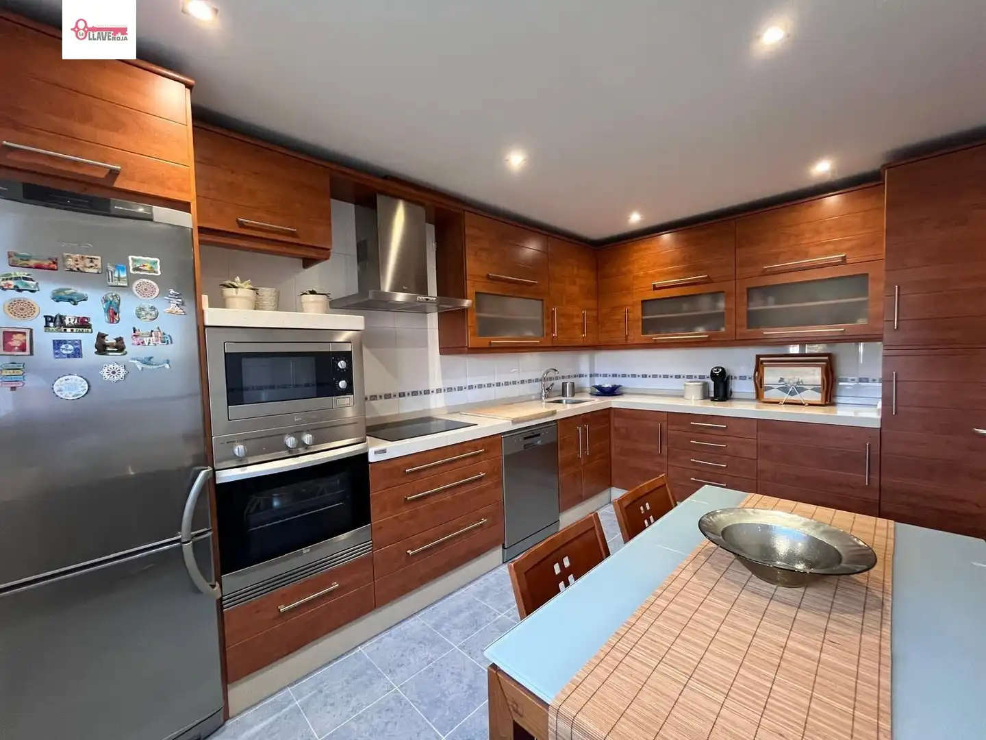 Cocina de Casa adosada en venta en Cardeñajimeno con Calefacción, Jardín privado y Parquet