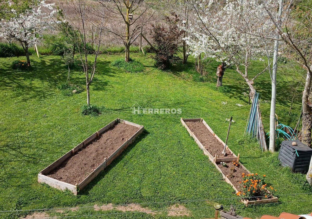 Jardí de Casa o xalet en venda en Medrano amb Calefacció, Parquet i Terrassa