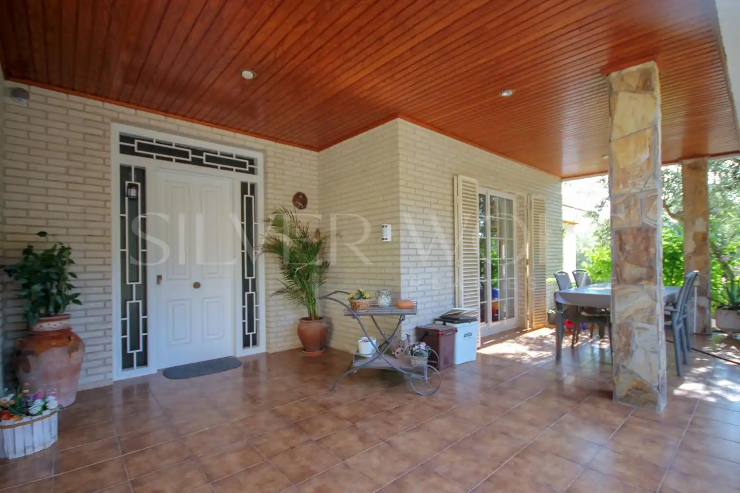 Casa con piscina en venta en Segona Avinguda, imagen 8