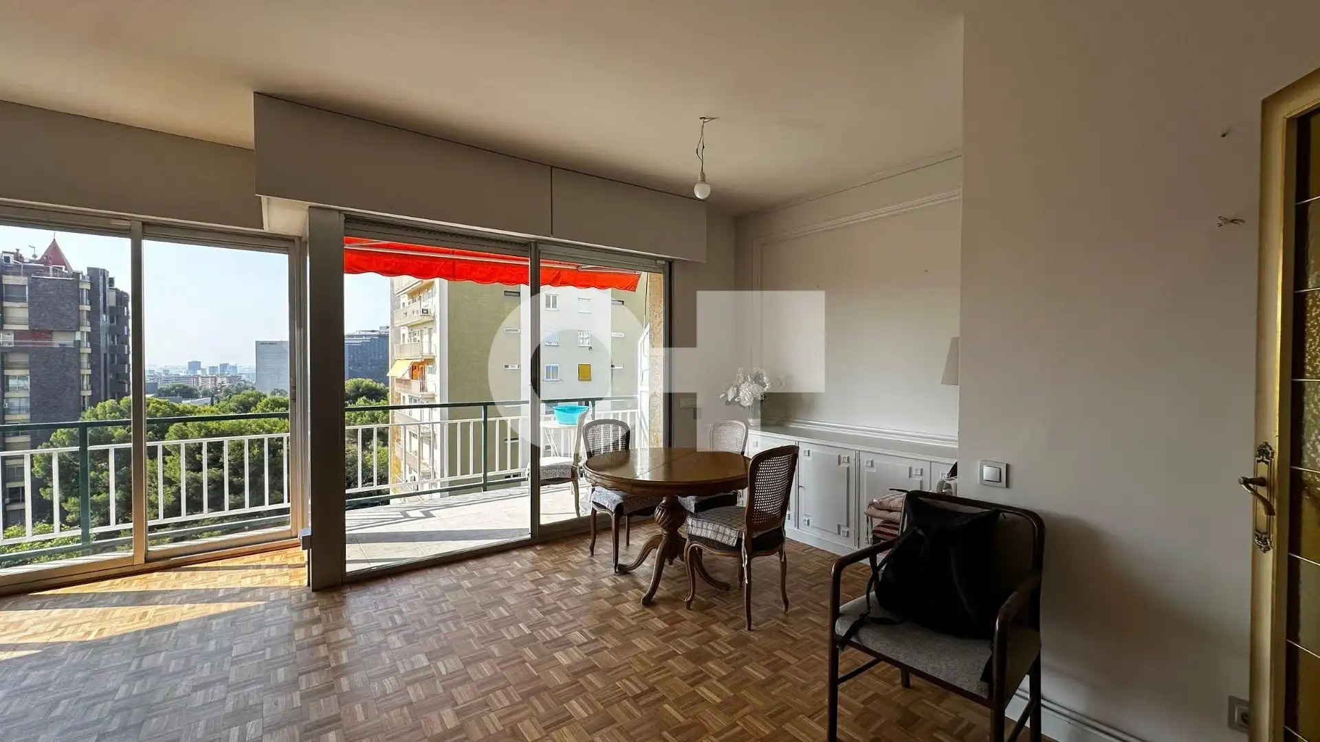 Wohnzimmer von Wohnung zur Miete in Barcelona mit Parkett, Terrasse und Alarm