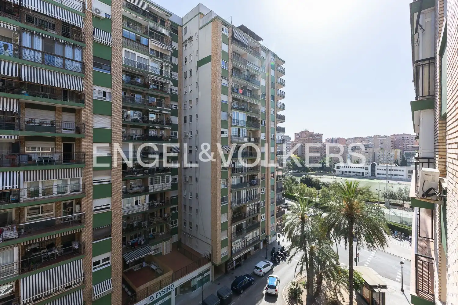 Vista exterior de Piso en venta en Valencia con Calefacción y Terraza