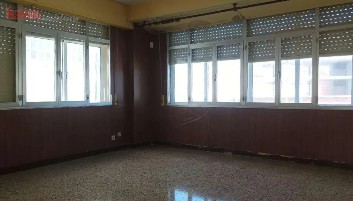 Habitación de Piso en venta en Coristanco con Calefacción