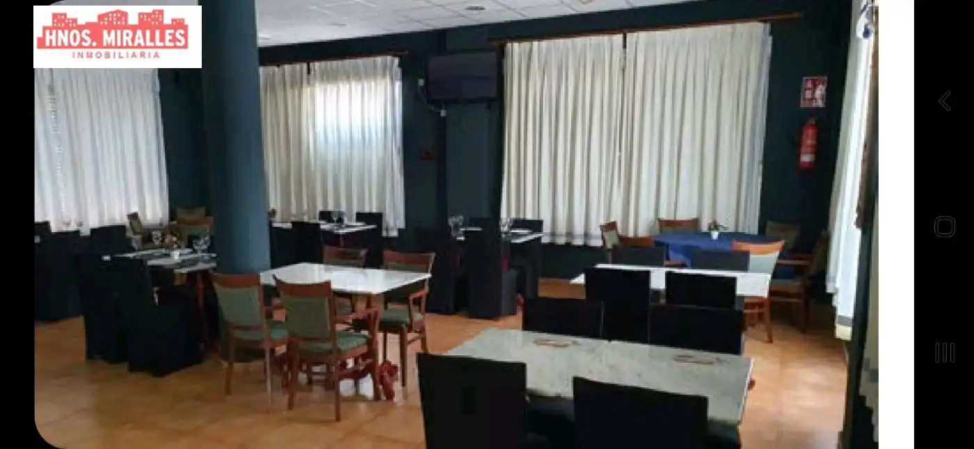 Commercial properties for rent in Santa Pola  with Air Conditioner, Terrace and Furnished