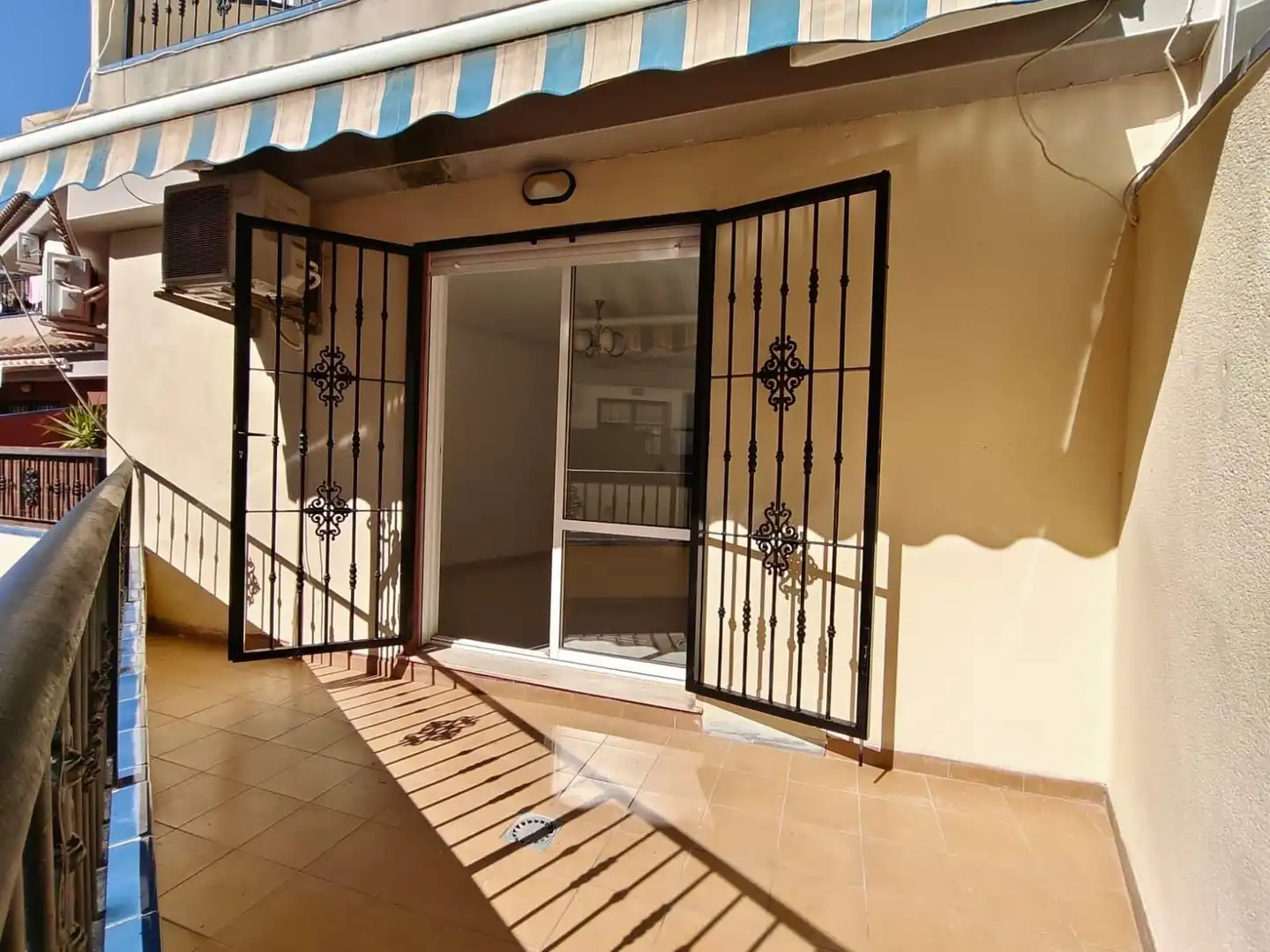 Adosado con terraza en venta en Calle C. Gotzone Mora 14, imagen 16