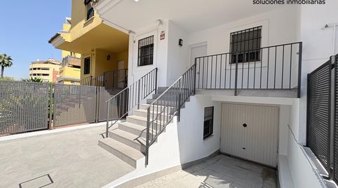 Foto 4 de Casa adosada en venda a Barrio Alto, San Juan de Aznalfarache