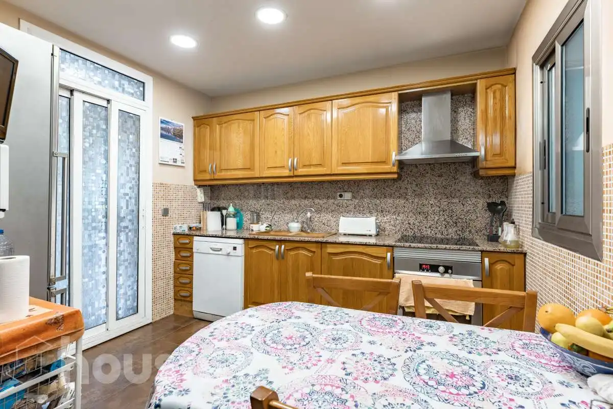 Kitchen of Flat for sale in Pallejà  with Air Conditioner, Heating and Balcony