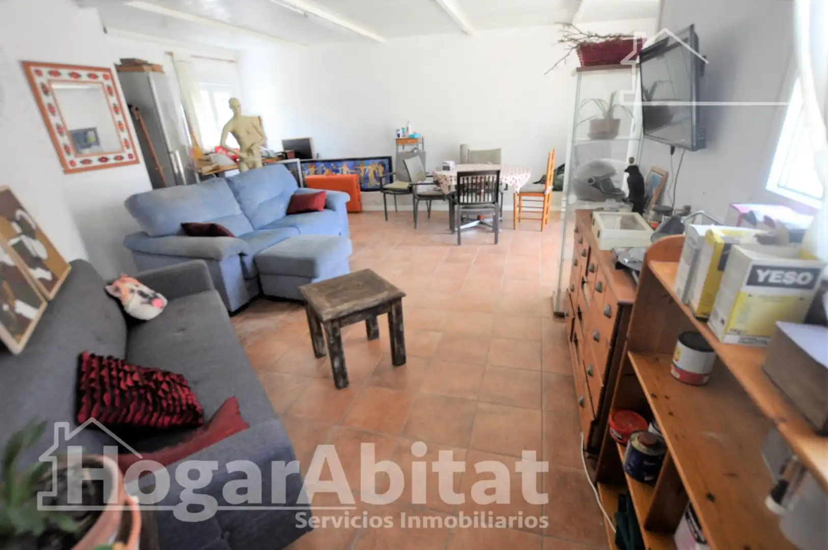 Sala de estar de Casa o chalet en venta en Chiva con Aire acondicionado, Calefacción y Jardín privado