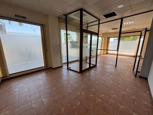 Local comercial en Venta en Úbeda