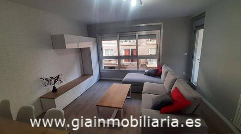 Photo 2 of Flat to rent in Trovador Xoan García de Guillade, Ponteareas, Pontevedra