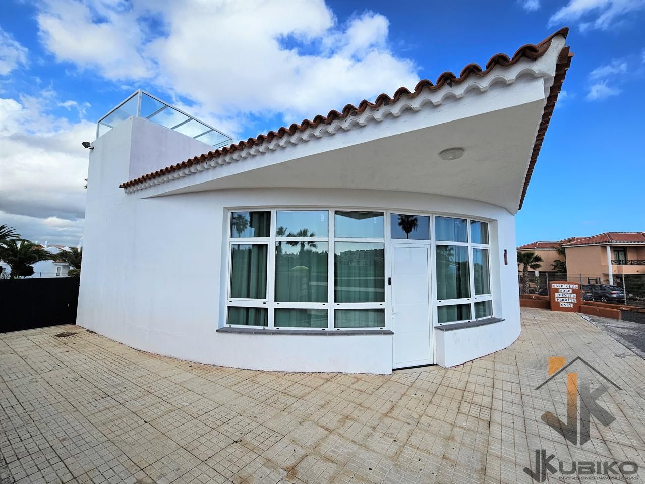 Vista exterior de Casa o xalet en venda en San Miguel de Abona amb Terrassa i Piscina comunitària
