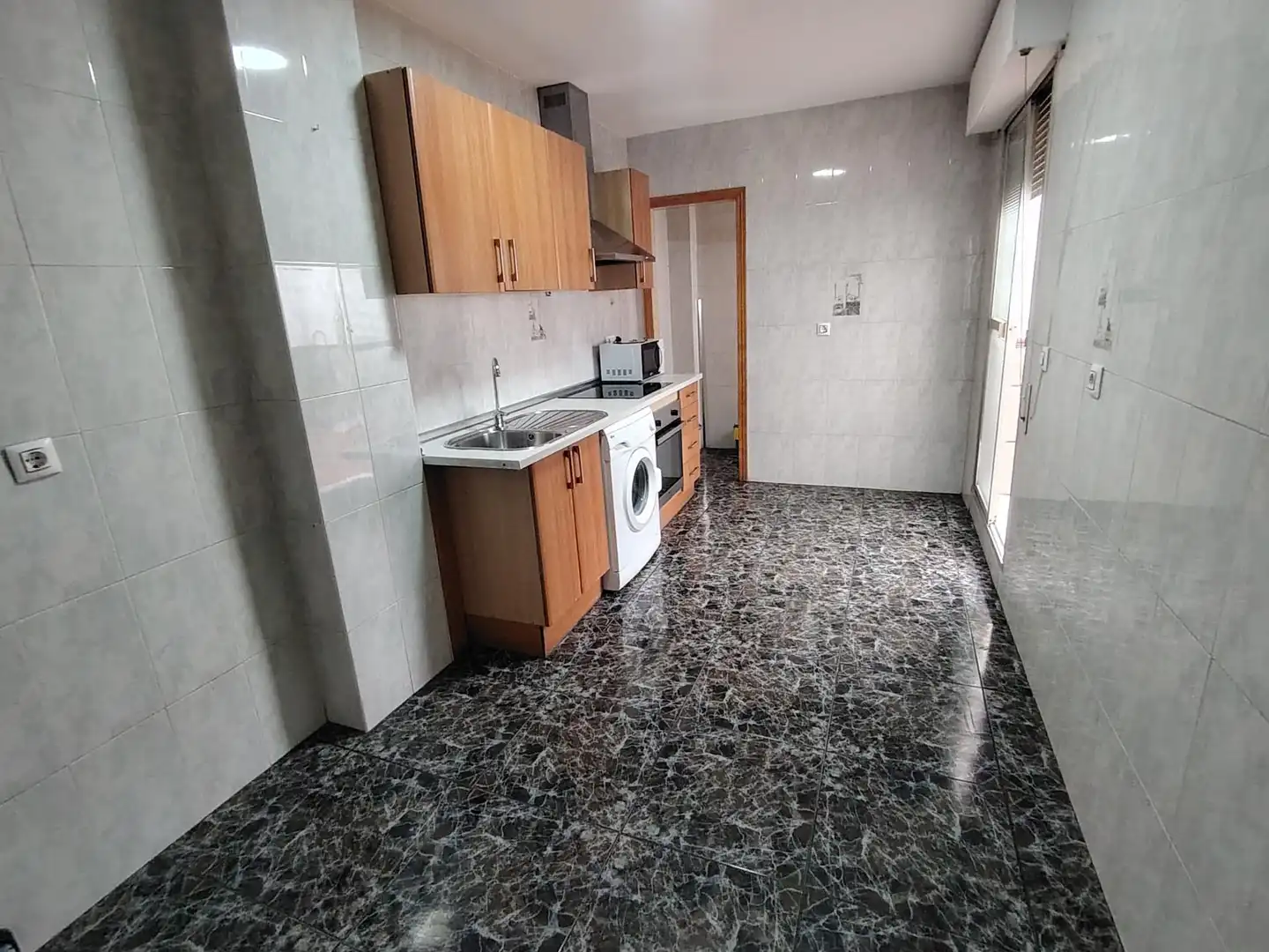 Cocina de Piso de alquiler en Armilla con Balcón