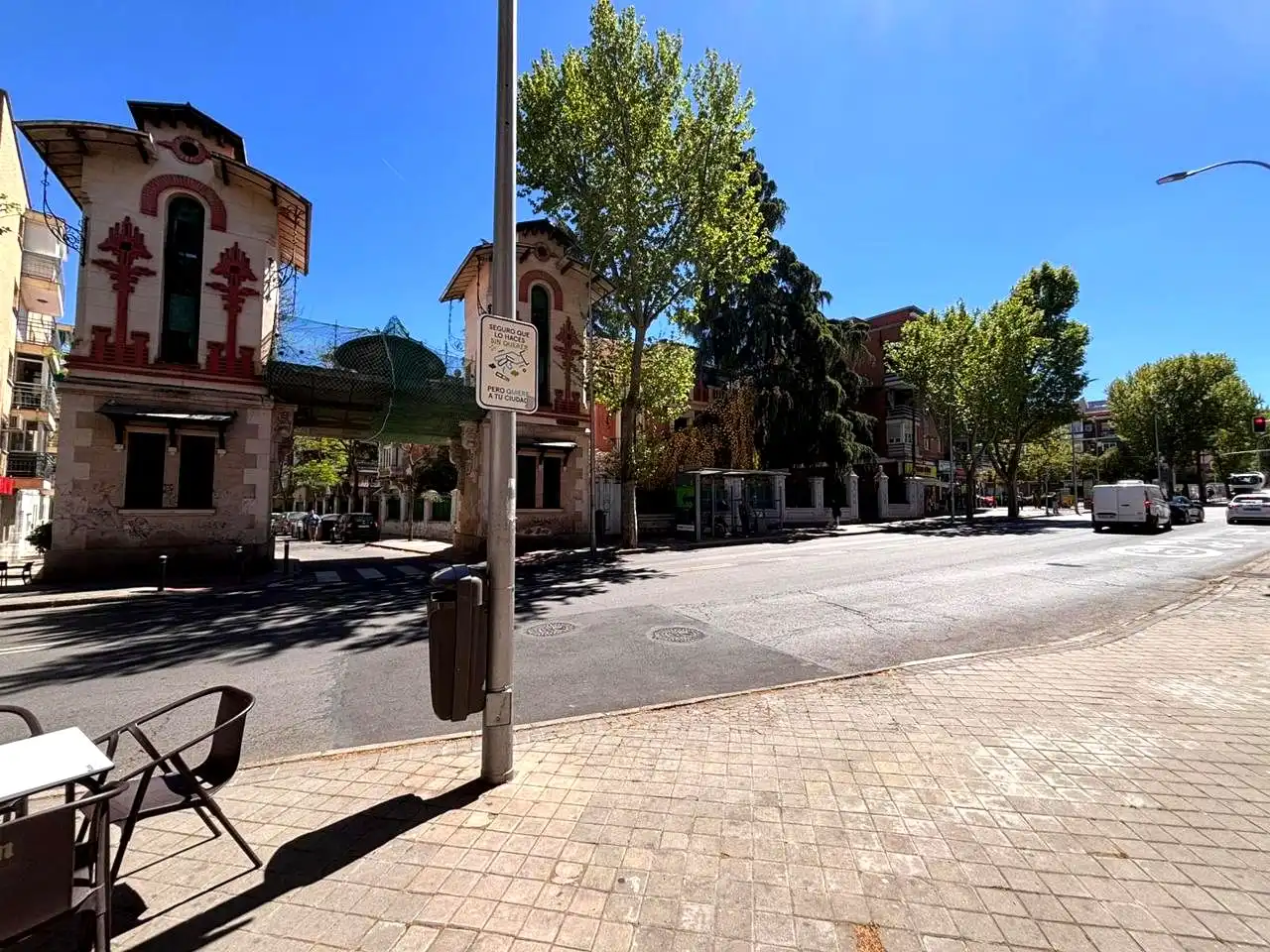 Exterior view of Ground floor for sale in Madrid  with Air Conditioner and Furnished