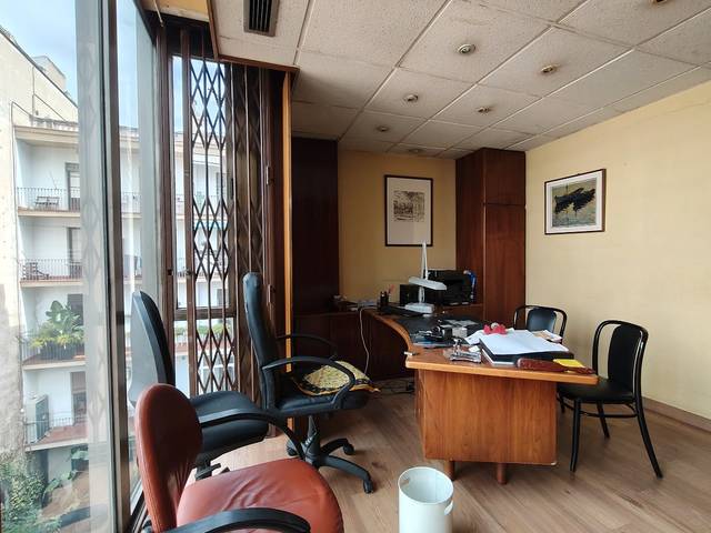 Oficina en Venta en Carrer de València en Dreta de l'Eixample