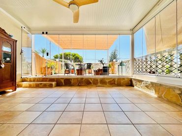 Villa con piscina in vendita a Gargasindi - Garduix - Colina del Sol