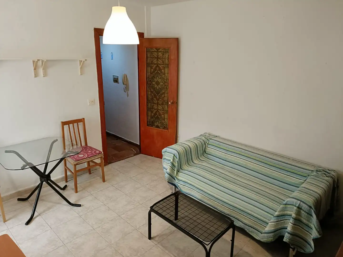 Sala de estar de Piso de alquiler en Granada con Calefacción, Terraza y Amueblado