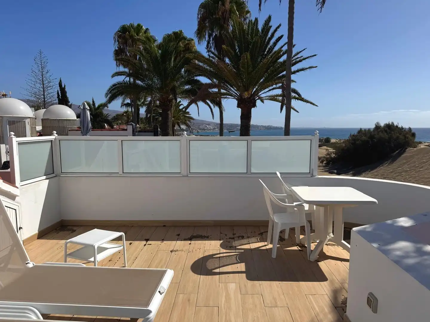 Terrassa de Casa adosada en venda en San Bartolomé de Tirajana amb Aire condicionat, Jardí privat i Parquet