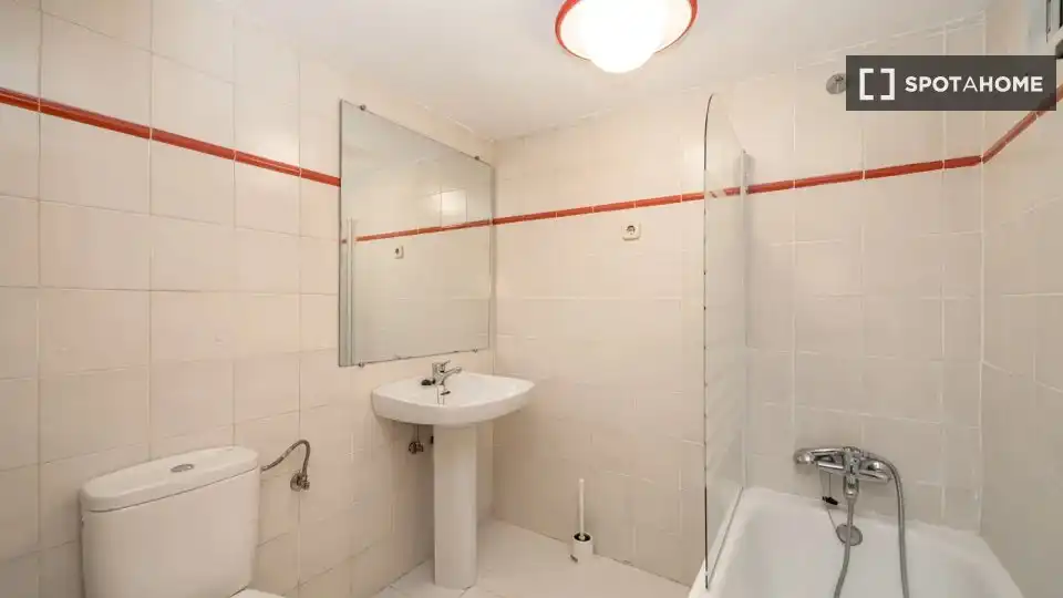 Habitació a Conde Orgaz - Piovera