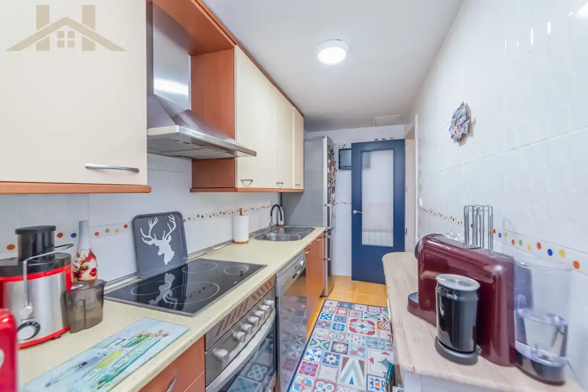 Cocina de Ático en venta en Valdemoro con Aire acondicionado, Calefacción y Terraza