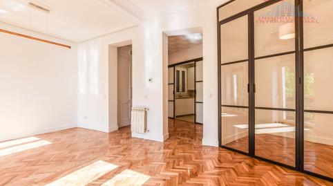 Photo 4 of Flat to rent in Jerónimos, Madrid
