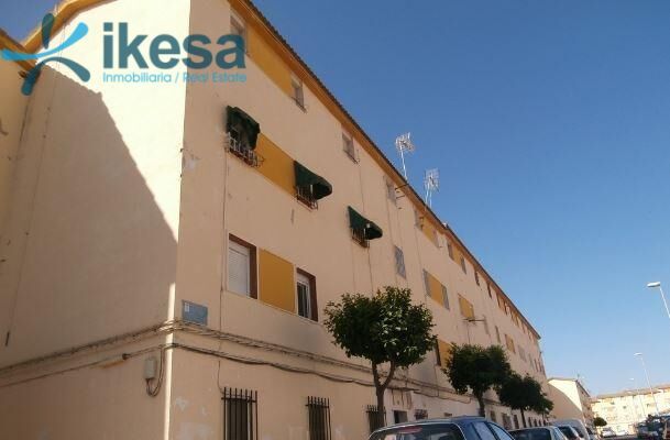 Flat for sale in Nuevo Parque - Los Rosales - Tráfico Pesado
