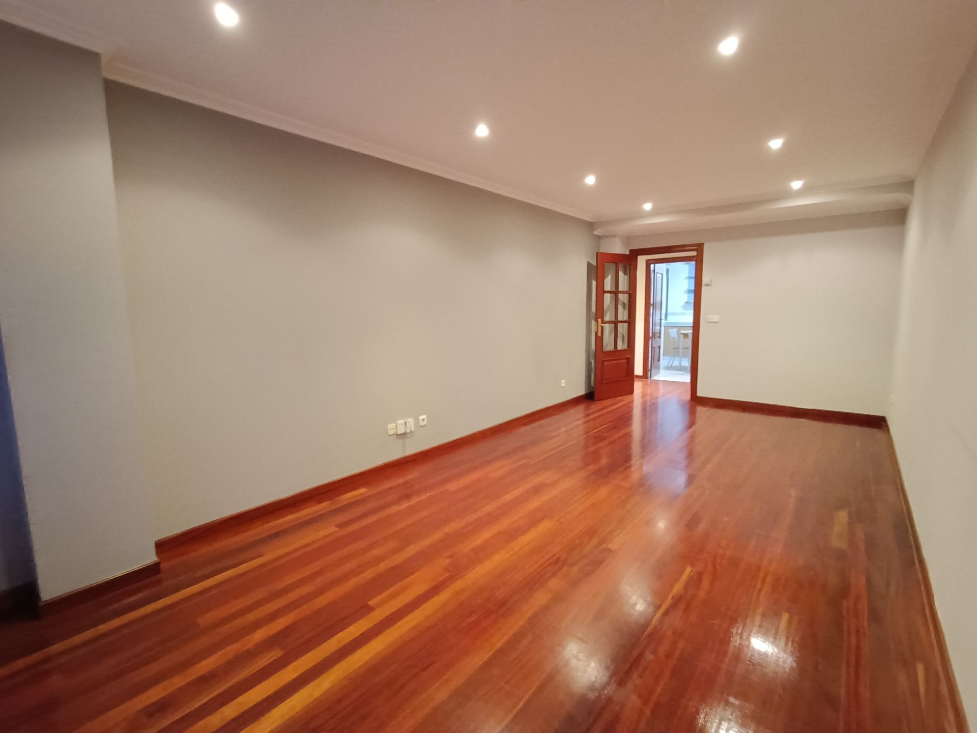 Flat to rent in Pontevedra Capital   with Heating, Parquet flooring and Storage room