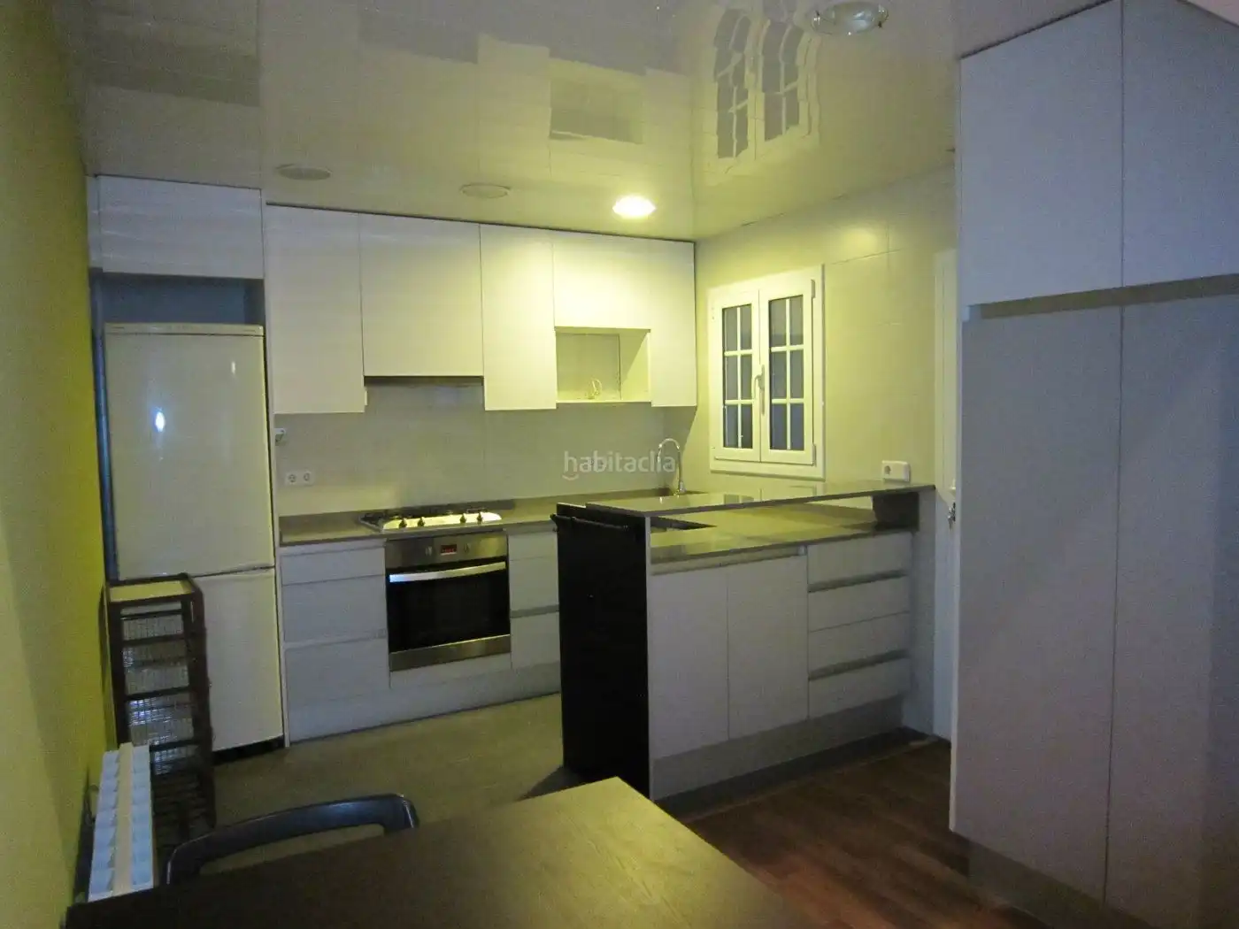 Kitchen of Flat for rent in L'Hospitalet de Llobregat  with Heating and Furnished