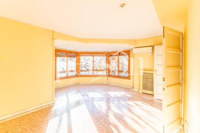 Piso en Alquiler en Carrer de Misser Mascó en Exposició