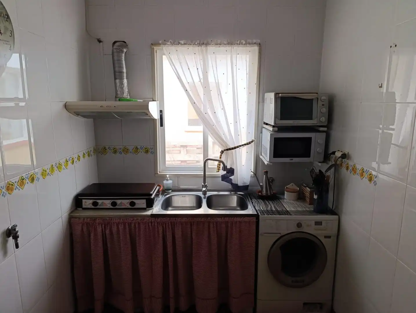 Cocina de Casa adosada en venta en Sariñena con Calefacción, Jardín privado y Terraza