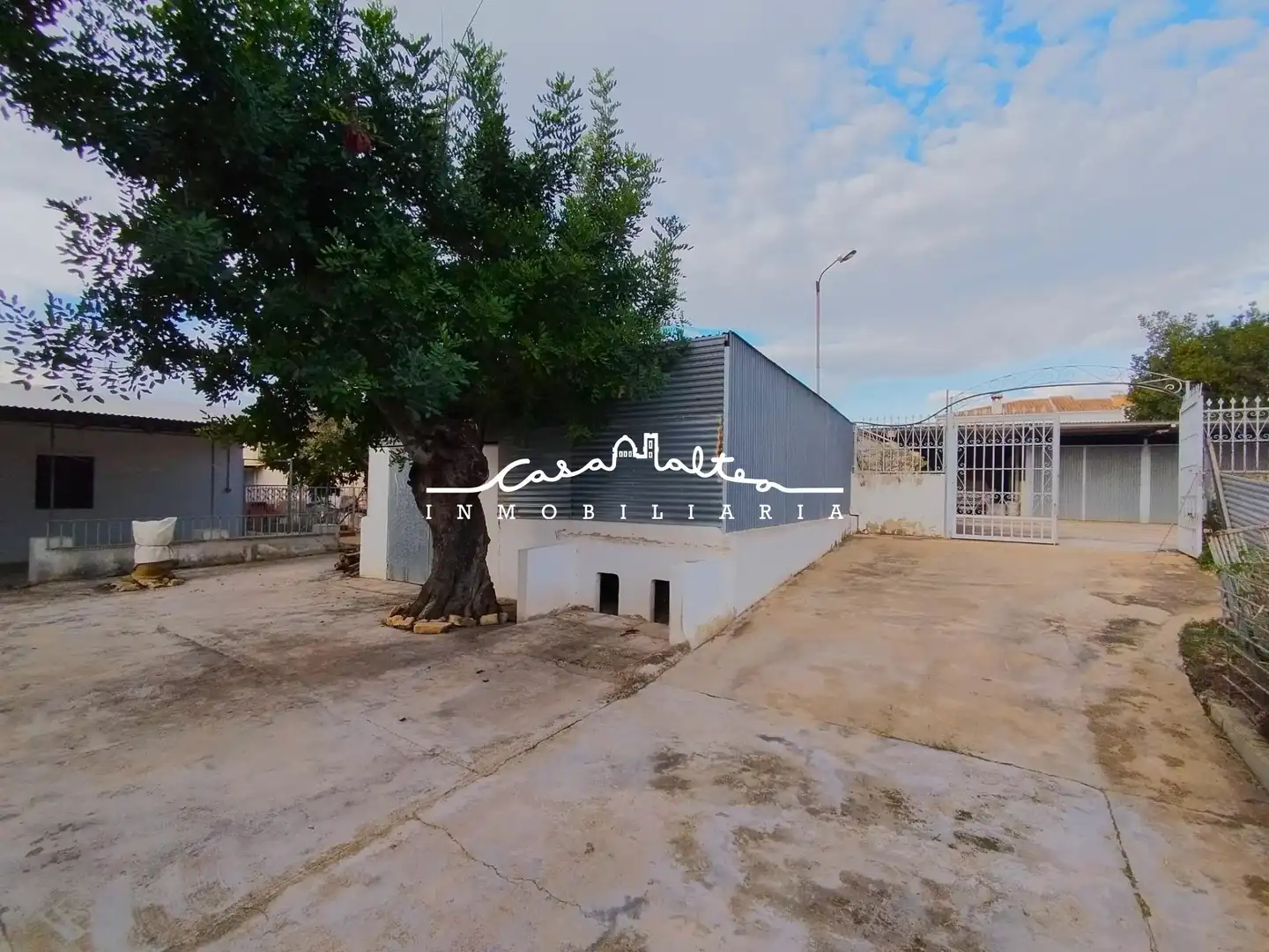 Vista exterior de Casa o xalet en venda en Ador amb Calefacció, Jardí privat i Terrassa