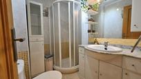 Bathroom of Flat for sale in Guardamar del Segura  with Furnished and Community pool