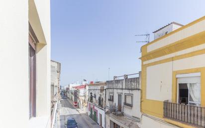 Vista exterior de Pis en venda en El Puerto de Santa María amb Balcó