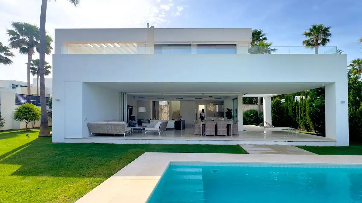 Chalet con piscina en venta en golf rio real