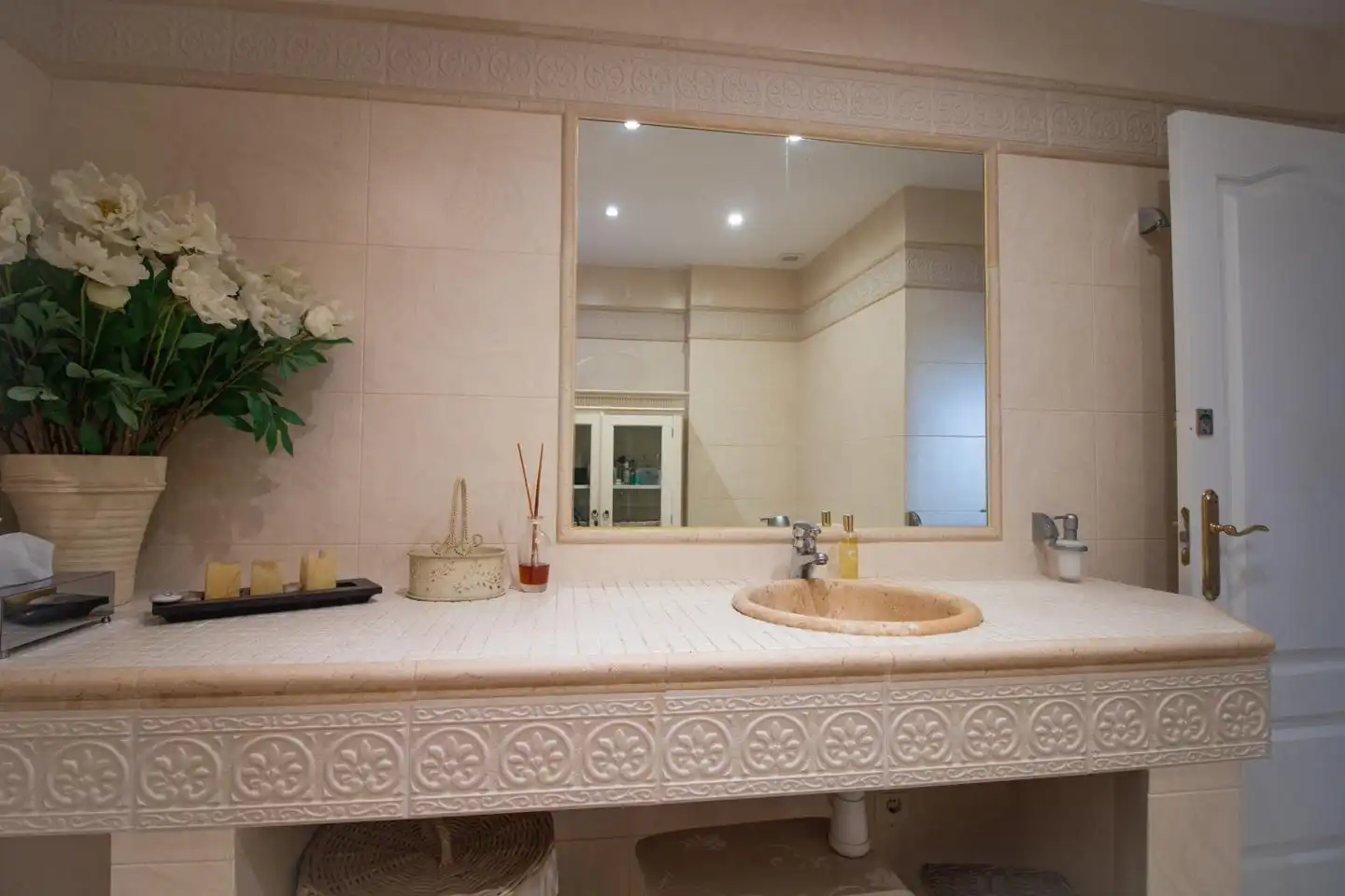 Badezimmer von Haus oder Chalet zum Verkauf in Almuñécar mit Klimaanlage, Privatgarten und Terrasse