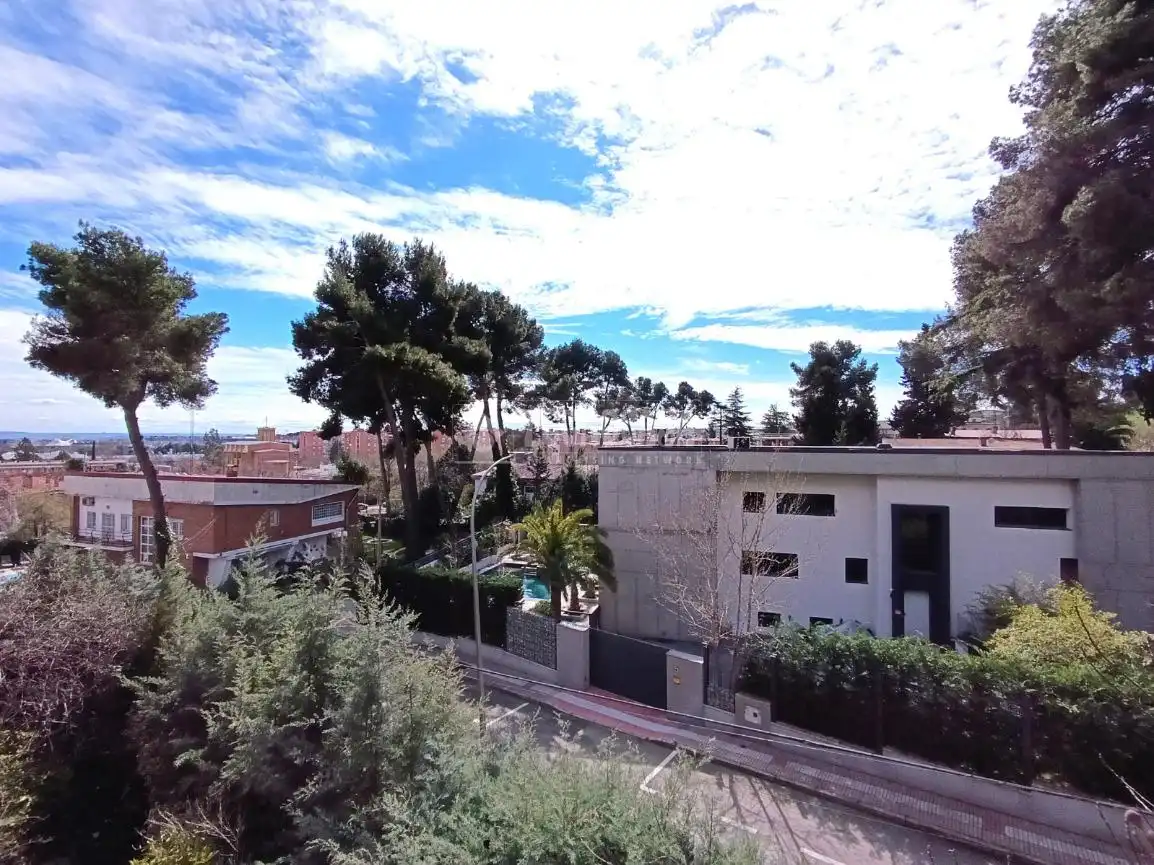 Piso en venta en Rejas