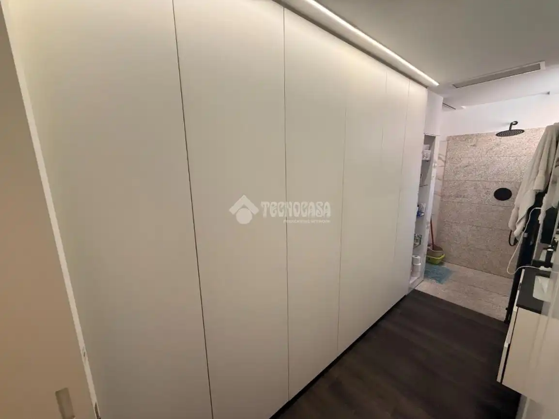 Wohnung zum Verkauf in Madrid mit Klimaanlage, Heizung und Alarm