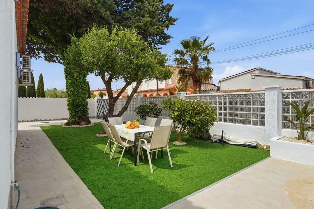 Casa con piscina en venta en Carrer Alberes, imagen 7