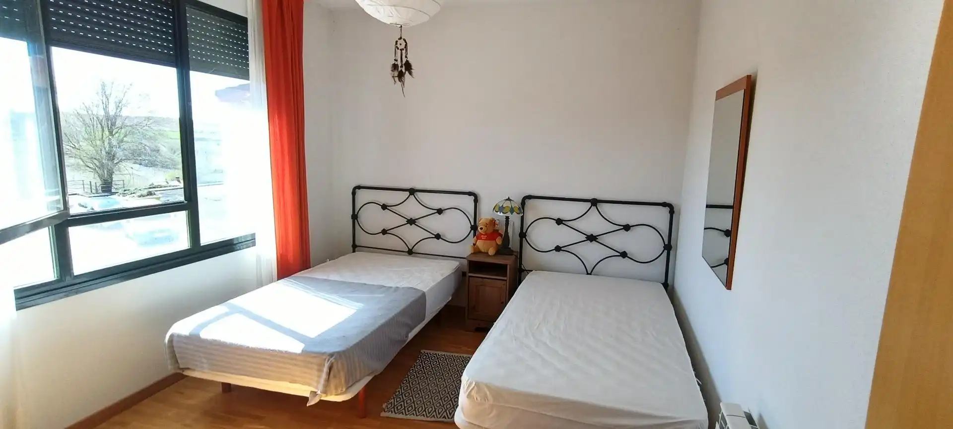 Schlafzimmer von Einfamilien-Reihenhaus zum Verkauf in Cogollos mit Heizung und Privatgarten